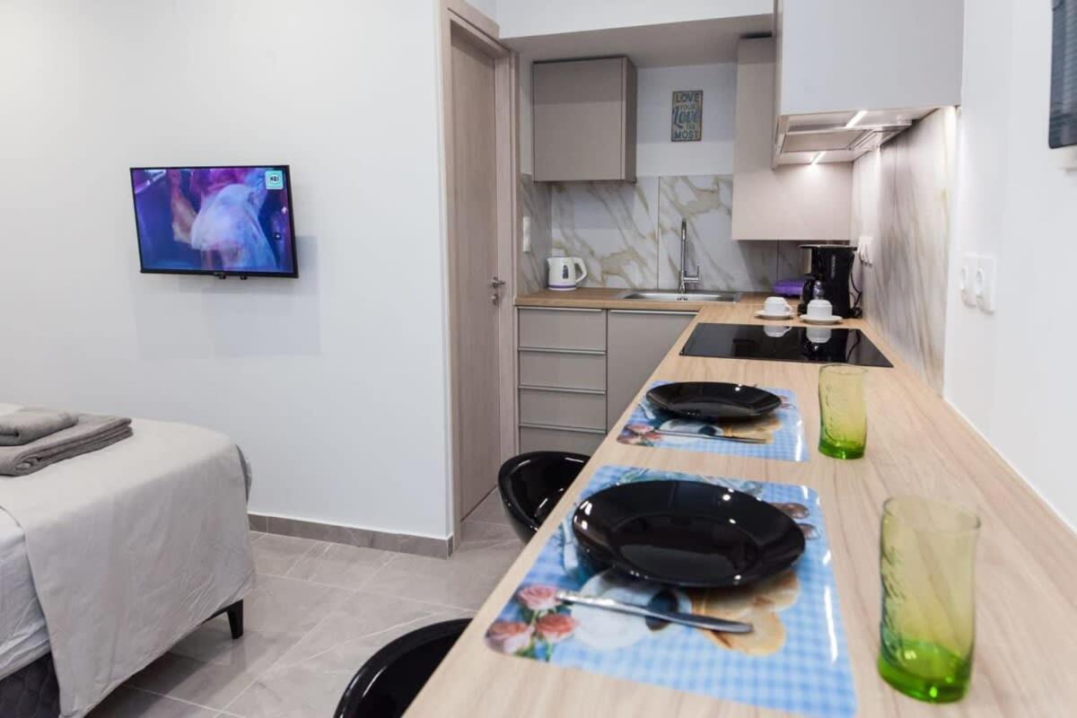 아테네 Brand New Urban Getaway Next To Megaro Mousikis 아파트 외부 사진